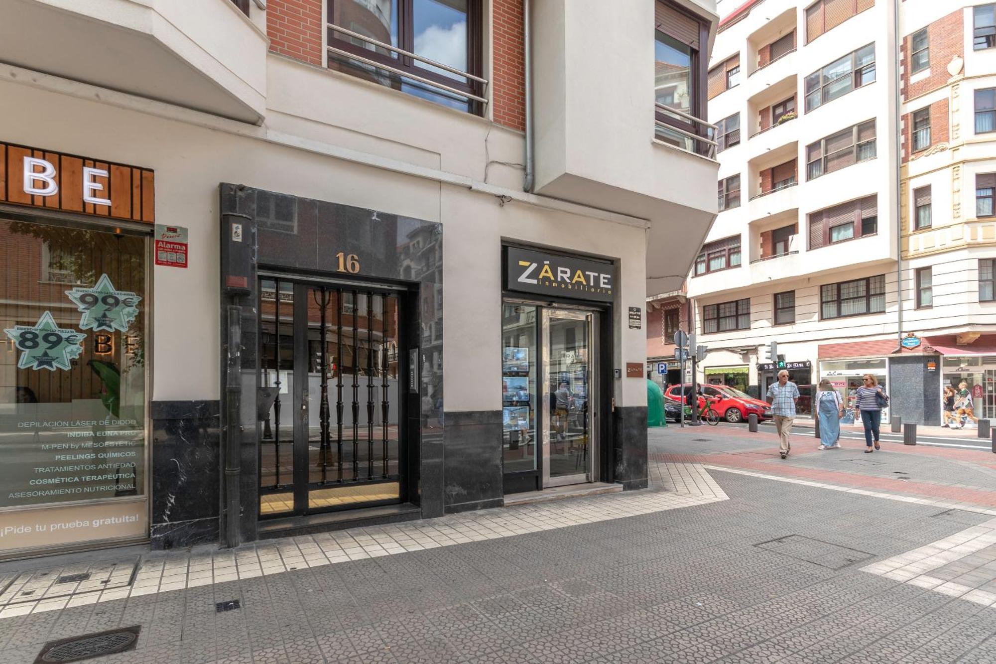 Moderno Y Amplio En El Centro Lägenhet Bilbao Exteriör bild